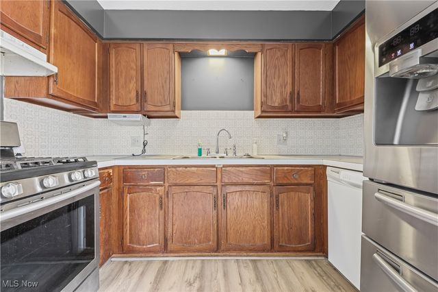 2253 Tyro Avenue, Akron, OH 44305