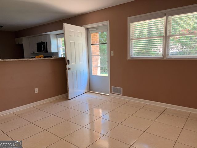 6062 Arden Court, Morrow, GA 30260