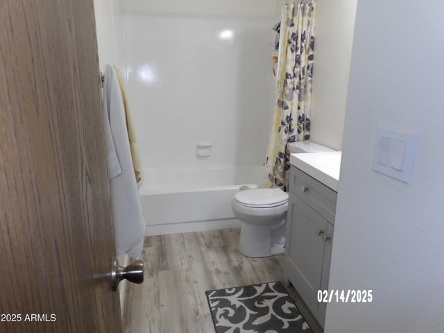 3247 E CALYPSO Avenue, Mesa, AZ 85204