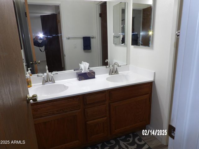 3247 E CALYPSO Avenue, Mesa, AZ 85204