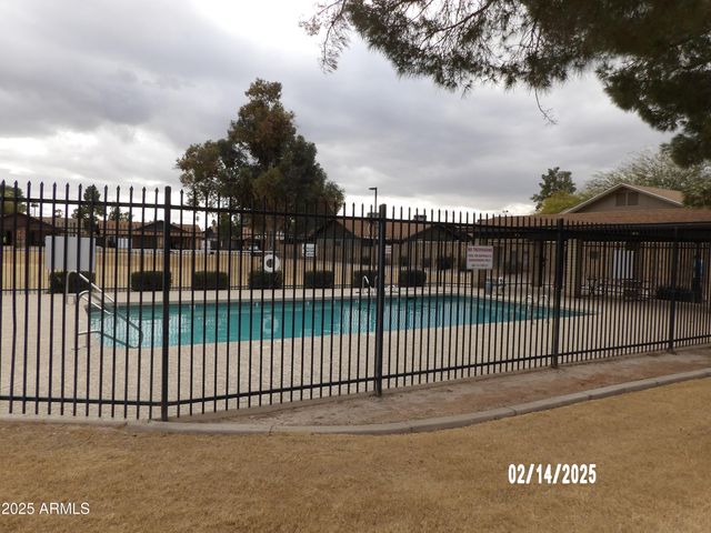 3247 E CALYPSO Avenue, Mesa, AZ 85204