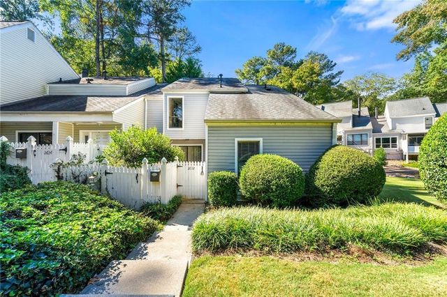 2632 Briarwood SE Drive, Marietta, GA 30067