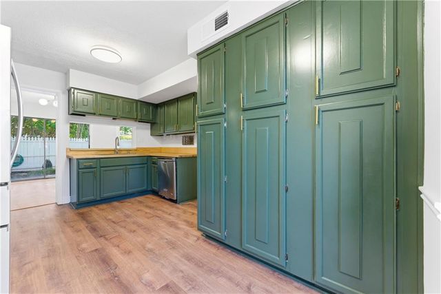 2632 Briarwood SE Drive, Marietta, GA 30067