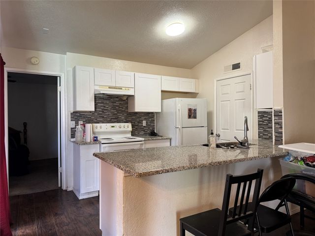 447 Pogue Street, Cedar Hill, TX 75104