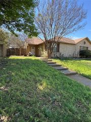 447 Pogue Street, Cedar Hill, TX 75104