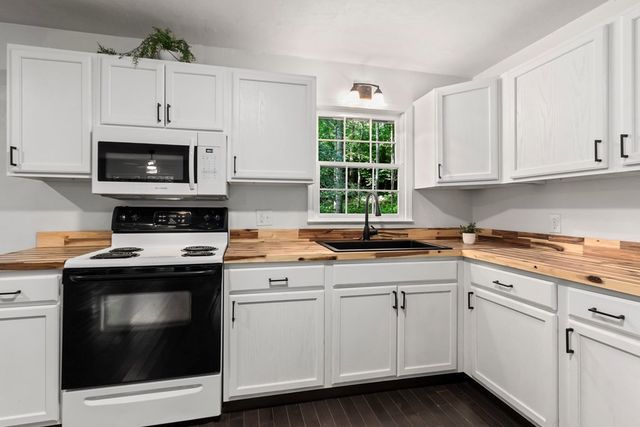 123 Quarry Road, Andrews, NC 28901