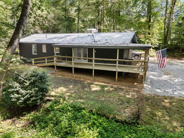 123 Quarry Road, Andrews, NC 28901
