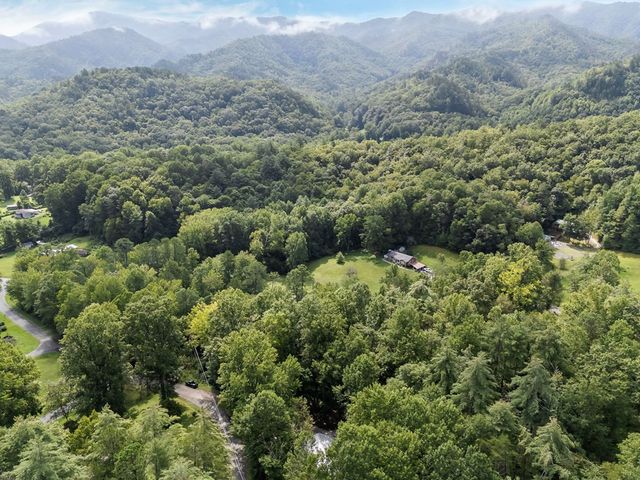 123 Quarry Road, Andrews, NC 28901