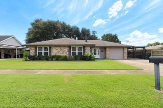 1511 Coral Dr, Houma, LA 70360
