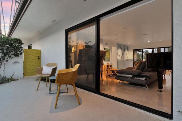 2598 S Camino Real, Palm Springs, CA 92264