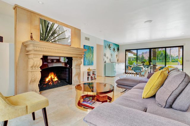 2598 S Camino Real, Palm Springs, CA 92264