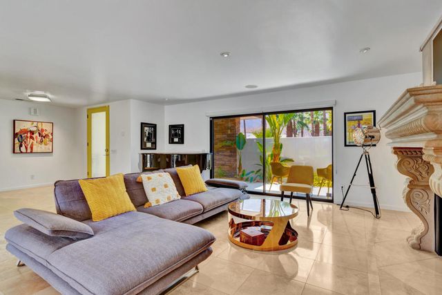 2598 S Camino Real, Palm Springs, CA 92264