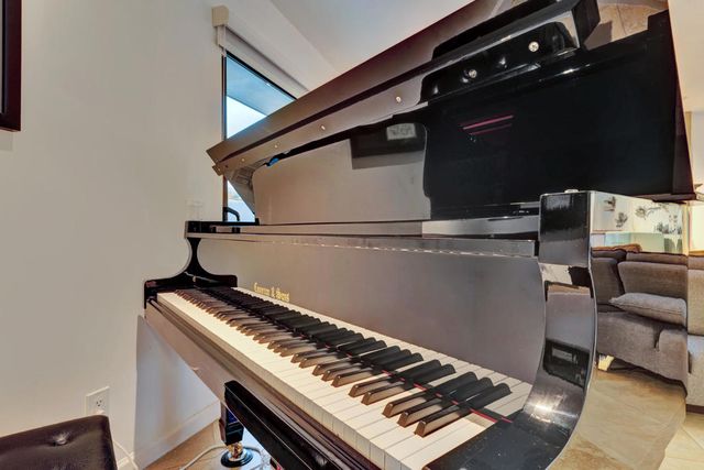 2598 S Camino Real, Palm Springs, CA 92264