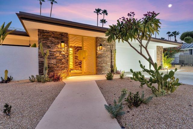 2598 S Camino Real, Palm Springs, CA 92264