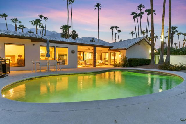 2598 S Camino Real, Palm Springs, CA 92264