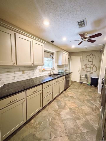 39 Dike View Drive, Heber Springs, AR 72543