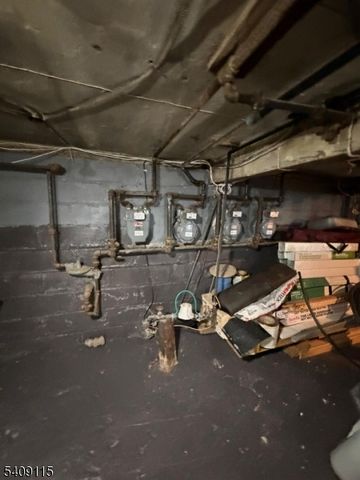 86 Ella St, Bloomfield Twp., NJ 07003