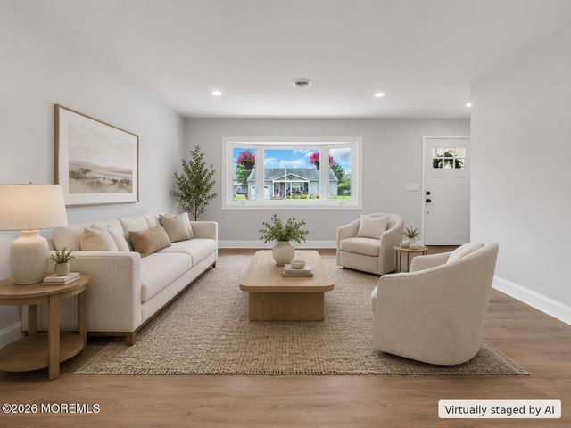 6 Coventry Road, Toms River, NJ 08757