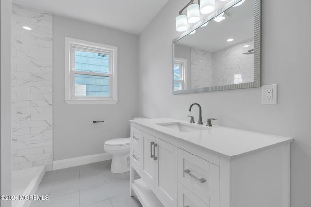 6 Coventry Road, Toms River, NJ 08757