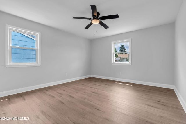 6 Coventry Road, Toms River, NJ 08757