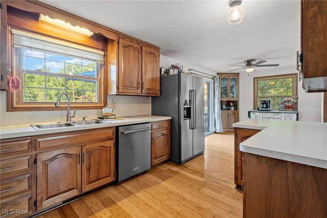 4277 Skycrest Drive NW, Canton, OH 44718