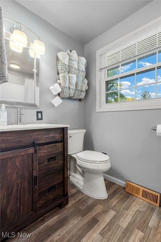 4277 Skycrest Drive NW, Canton, OH 44718