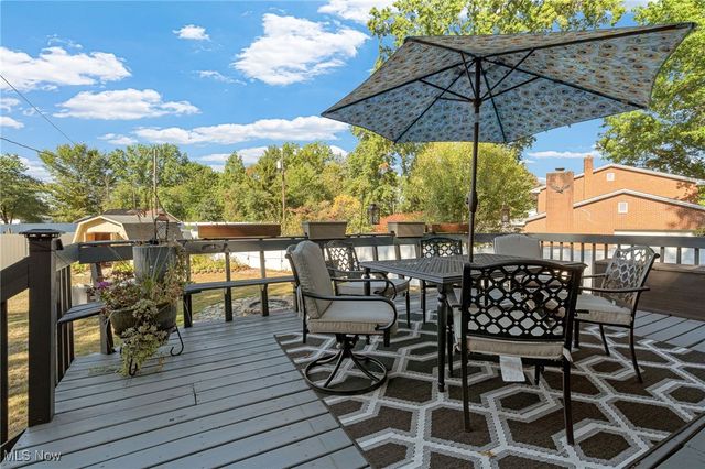 4277 Skycrest Drive NW, Canton, OH 44718