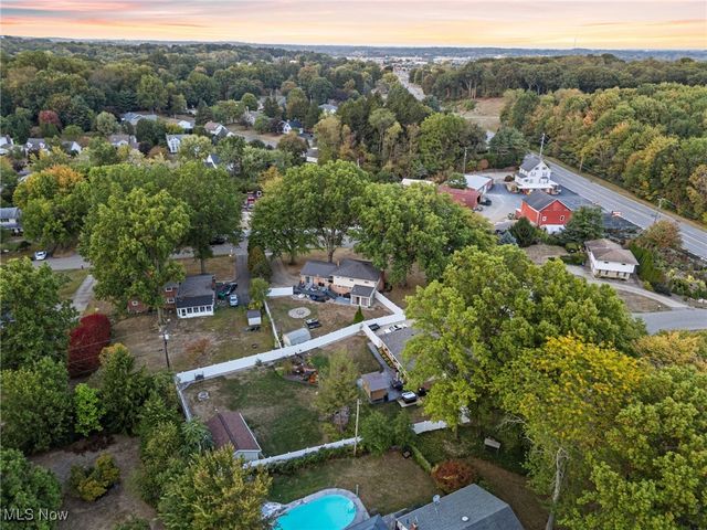 4277 Skycrest Drive NW, Canton, OH 44718