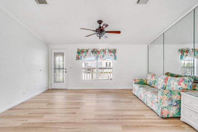 9207 Widener Street, Panama City Beach, FL 32407