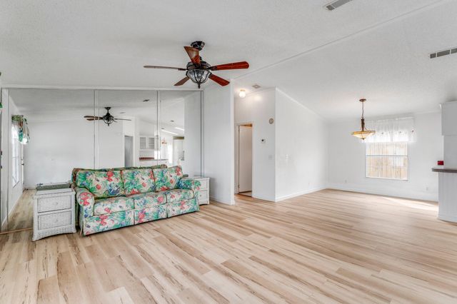 9207 Widener Street, Panama City Beach, FL 32407