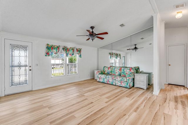 9207 Widener Street, Panama City Beach, FL 32407