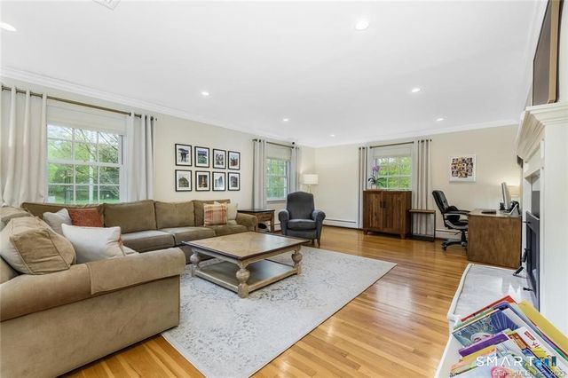 89 Noroton Avenue, Darien, CT 06820