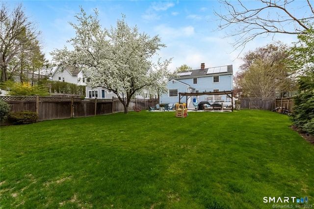 89 Noroton Avenue, Darien, CT 06820
