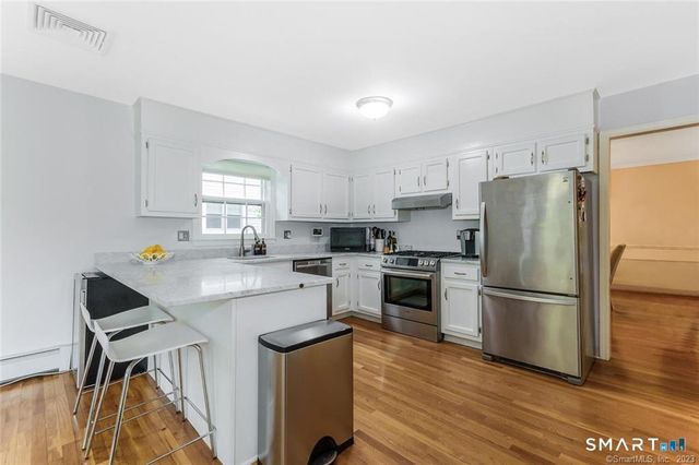 89 Noroton Avenue, Darien, CT 06820