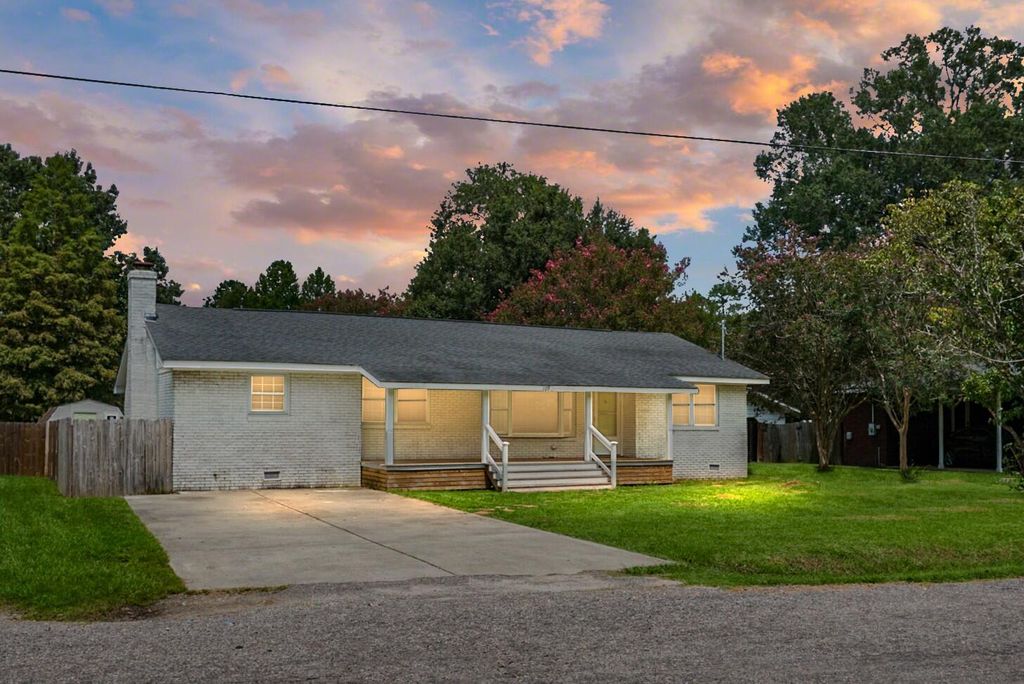 109 Lyle Road, Goose Creek, SC 29445