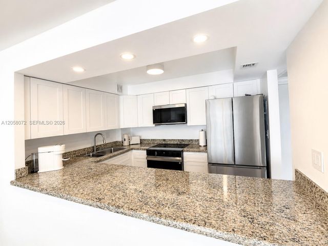 5838 Collins Ave 5G, Miami Beach, FL 33140