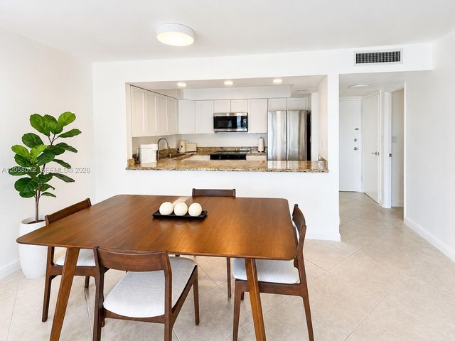 5838 Collins Ave 5G, Miami Beach, FL 33140