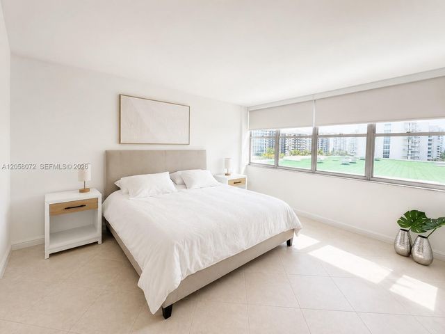 5838 Collins Ave 5G, Miami Beach, FL 33140