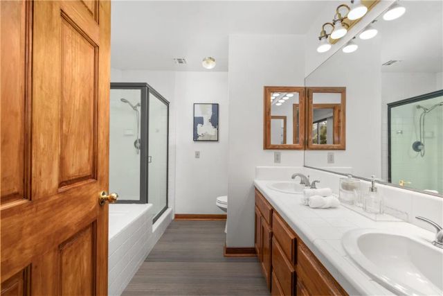 904 N 1st Avenue D, Arcadia, CA 91006