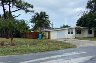 702 NW 8 Court, Boynton Beach, FL 33426