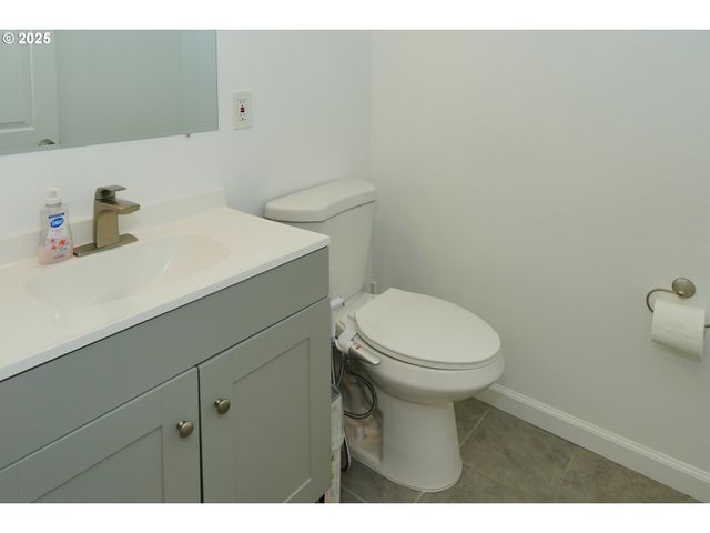 2650 Se 164TH Ave, Portland, OR 97236