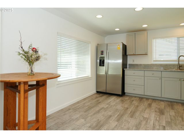 2650 Se 164TH Ave, Portland, OR 97236