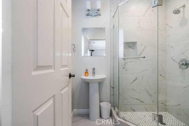 3325 Alginet, Encino (los Angeles), CA 91436