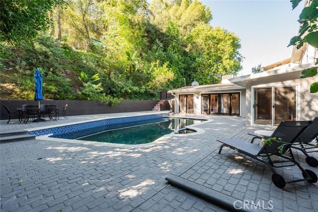 3325 Alginet, Encino (los Angeles), CA 91436