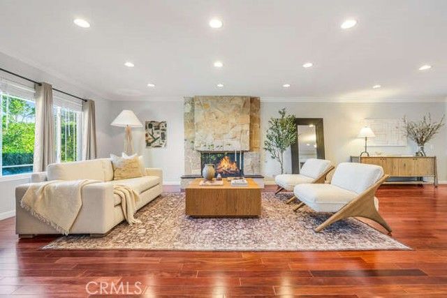 3325 Alginet, Encino (los Angeles), CA 91436