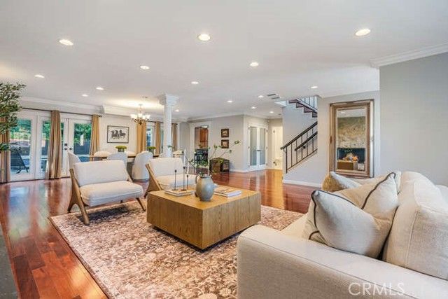 3325 Alginet, Encino (los Angeles), CA 91436