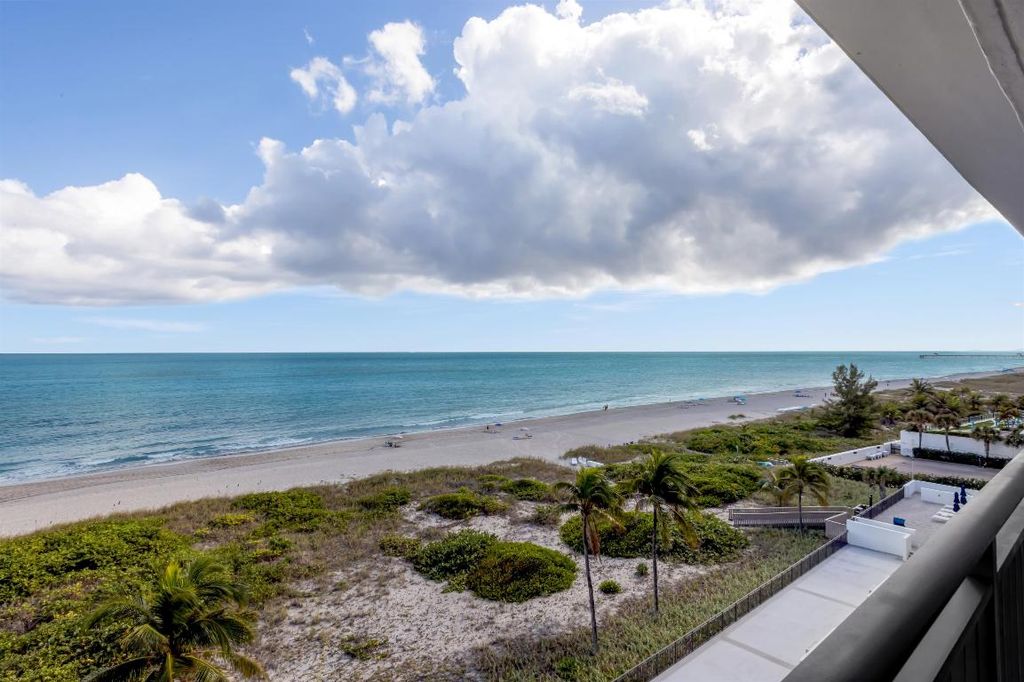 Image 21 of property listing at 1800 S Ocean Boulevard 6-B, Boca Raton, FL 33432