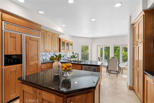 128 S Derby Circle, Anaheim Hills, CA 92808