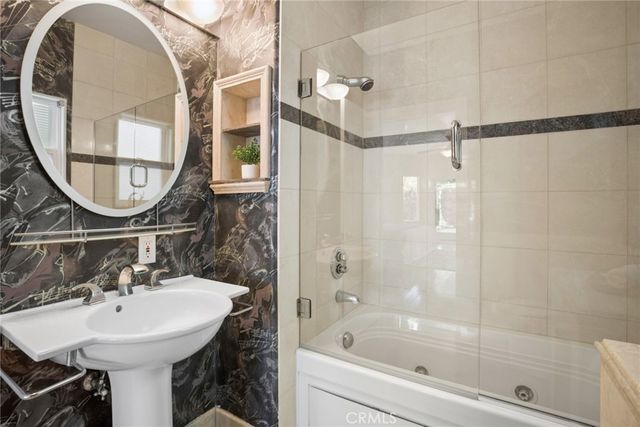 128 S Derby Circle, Anaheim Hills, CA 92808