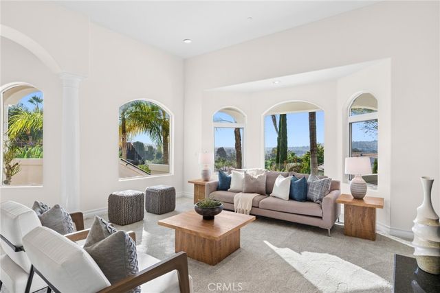128 S Derby Circle, Anaheim Hills, CA 92808